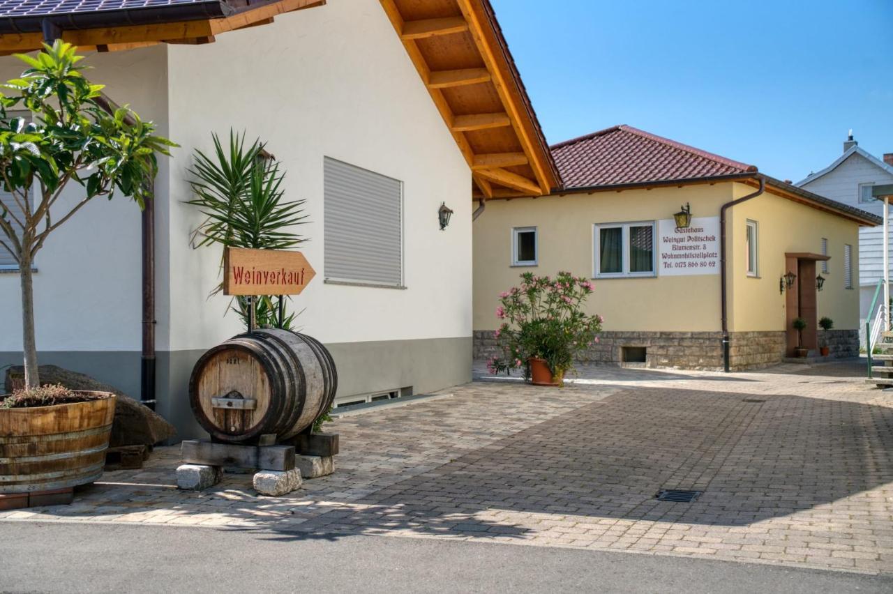 Gaestehaus Weingut Politschek Bad Friedrichshall Esterno foto